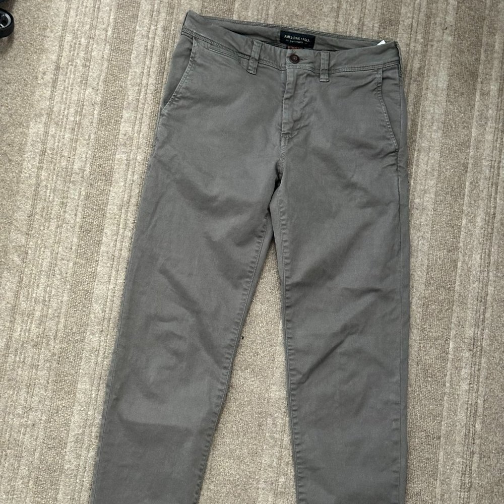American Eagle Slim Straight Men’s Flex Chino Pants (28x32)